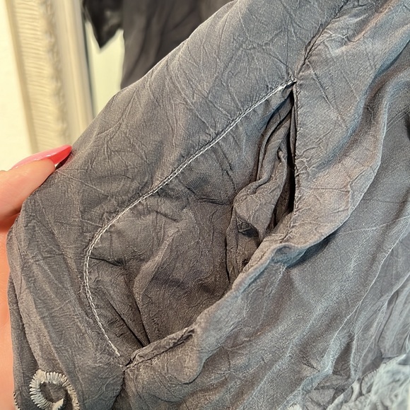 Johnny Was Gray Embroidered Blouse 👚 - Picture 6 of 13